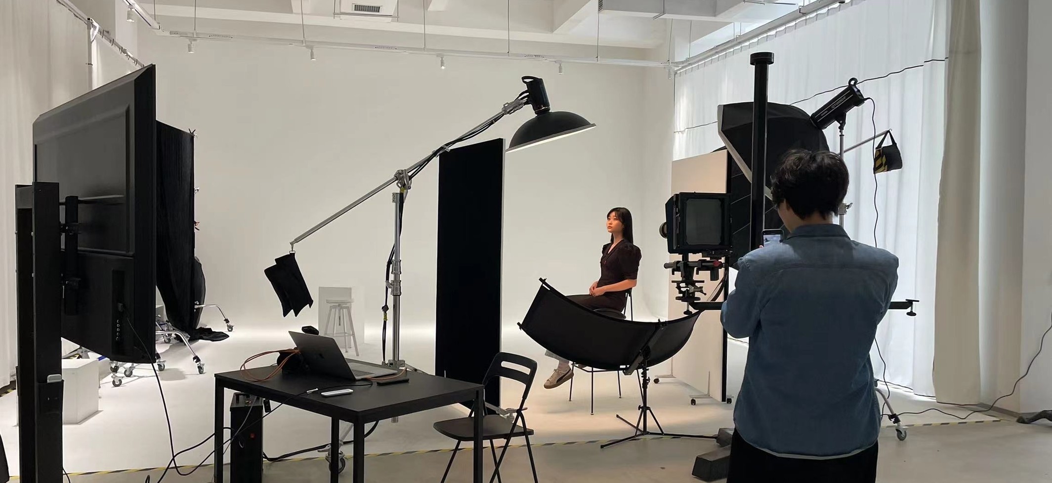 Golden Eagle studio lighting in use